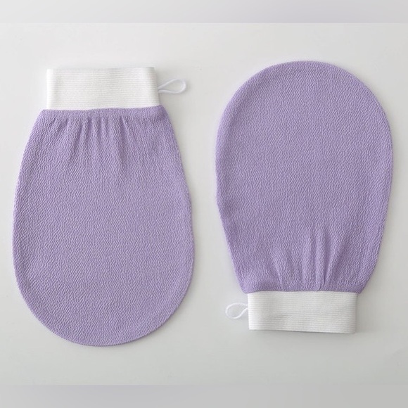 2 Deep Exfoliating Gloves Body Scrub in Purple - Picture 1 of 4